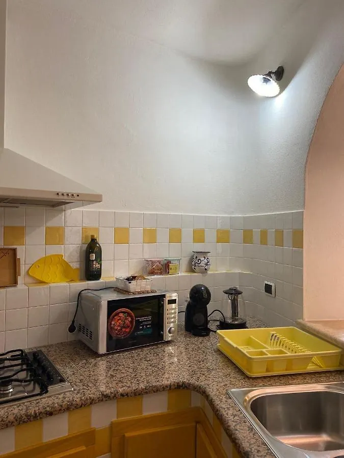 Casa Ludovica A 100 Passi Dal Mare Apartman Àrbatax 0*,