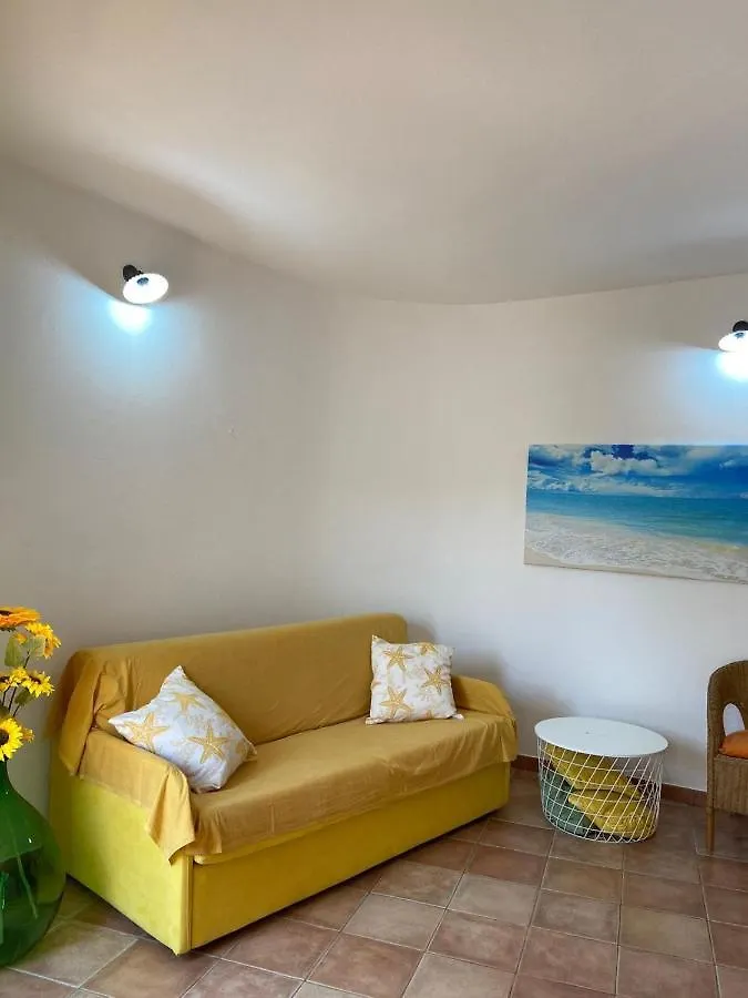 Casa Ludovica A 100 Passi Dal Mare Apartman Àrbatax
