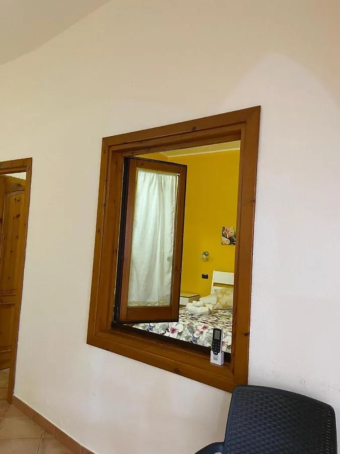 Casa Ludovica A 100 Passi Dal Mare Apartman Àrbatax Olaszország