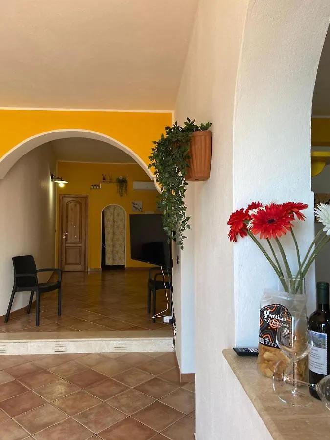 Casa Ludovica A 100 Passi Dal Mare Apartman Àrbatax 0*,