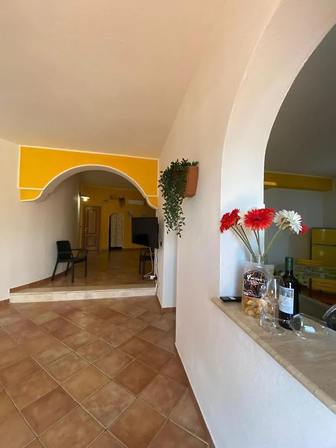 Casa Ludovica A 100 Passi Dal Mare Apartman Àrbatax Olaszország