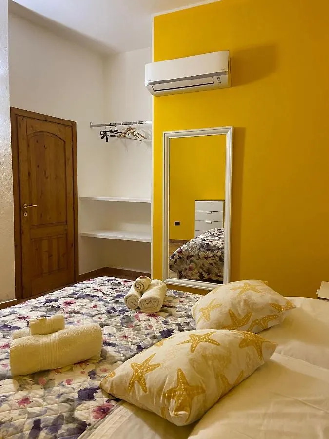 Casa Ludovica A 100 Passi Dal Mare Apartman Àrbatax