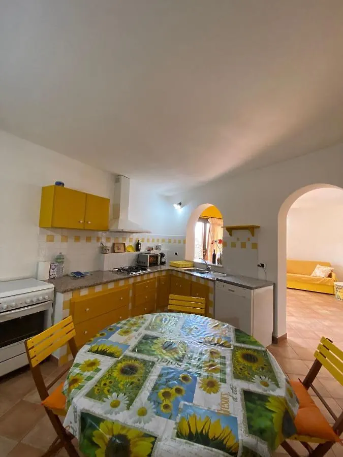 Casa Ludovica A 100 Passi Dal Mare Apartman Àrbatax