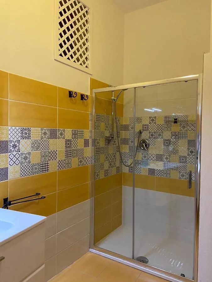 Casa Ludovica A 100 Passi Dal Mare Apartman Àrbatax