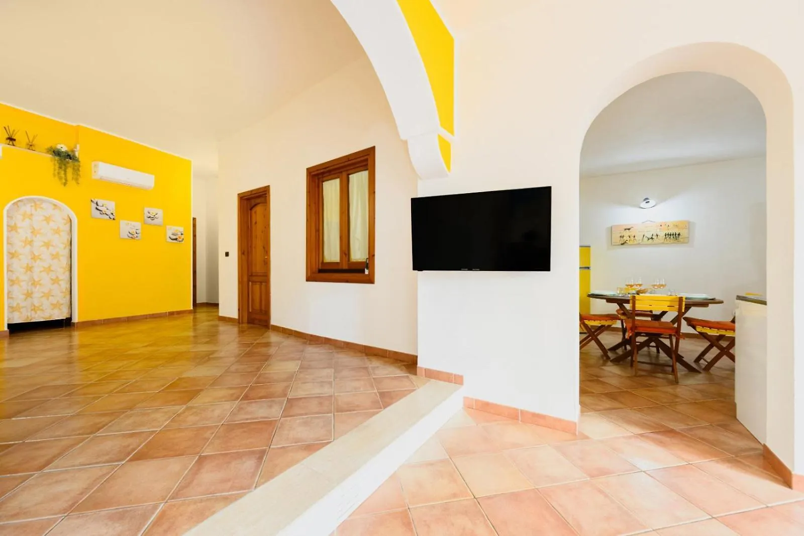 Casa Ludovica A 100 Passi Dal Mare Apartman Àrbatax Olaszország